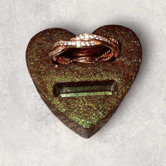 Heart Ring Holder (Bronze)